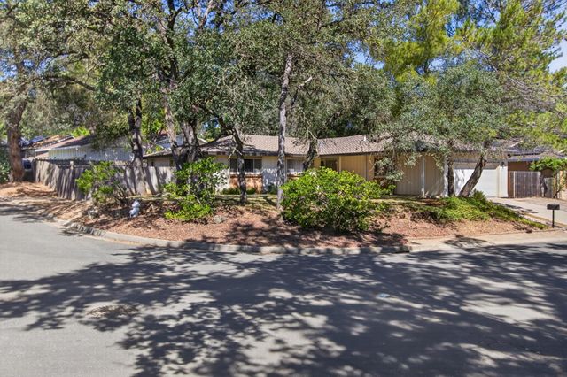 2694 King Edward Dr, El Dorado Hills, CA 95762