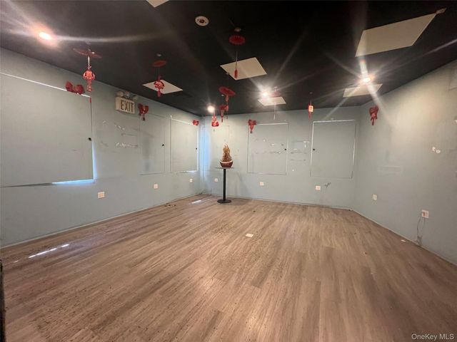 40-33 Main Street 2FL, Flushing, NY 11354