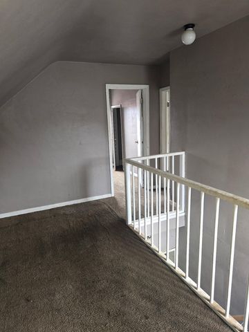 1813 Kendall Street, South Bend, IN 46613