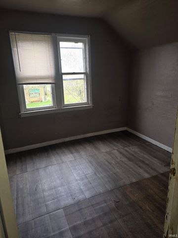 1813 Kendall Street, South Bend, IN 46613