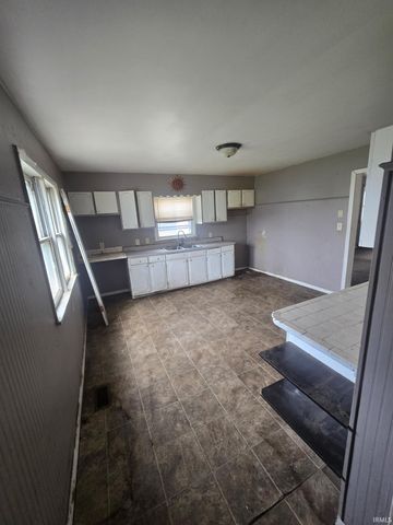 1813 Kendall Street, South Bend, IN 46613