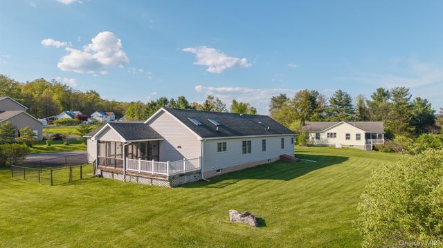 25 Spada Drive, Saugerties, NY 12477