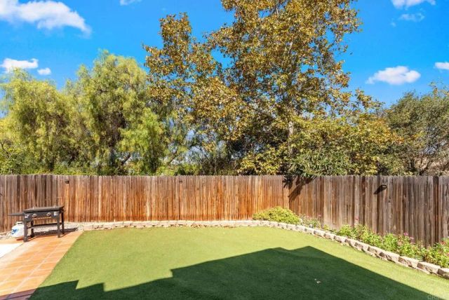 2382 Maravilla Way, Oceanside, CA 92056