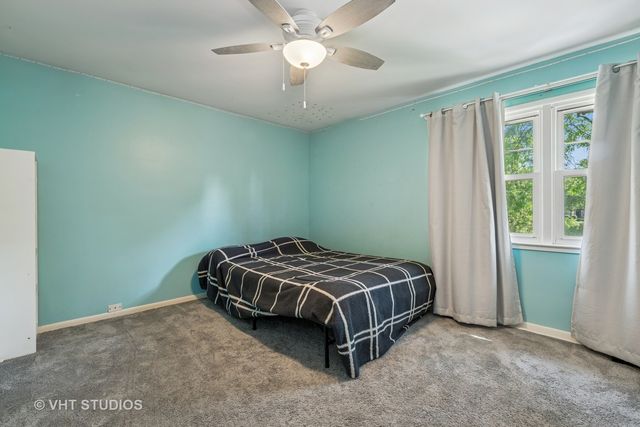 1119 Hampton Court, Deerfield, IL 60015