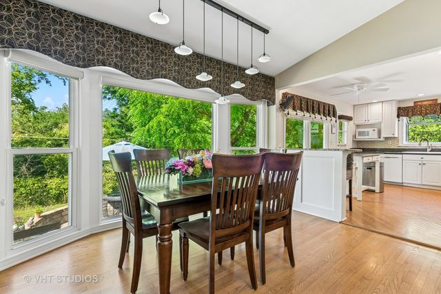 1119 Hampton Court, Deerfield, IL 60015