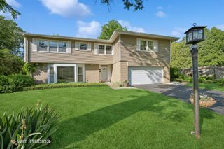 1119 Hampton Court, Deerfield, IL 60015
