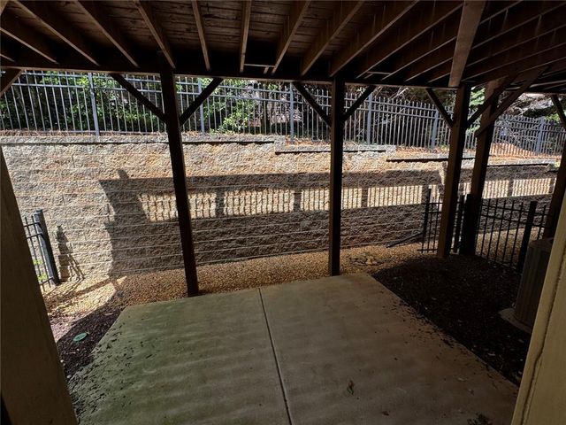 1922 Townsend Court 7, Atlanta, GA 30329