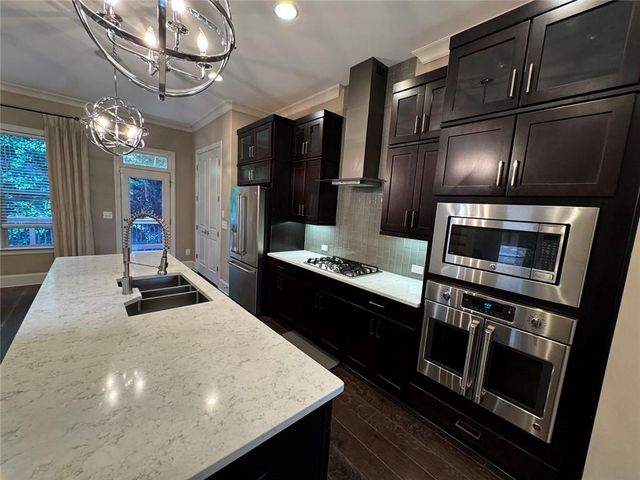 1922 Townsend Court 7, Atlanta, GA 30329