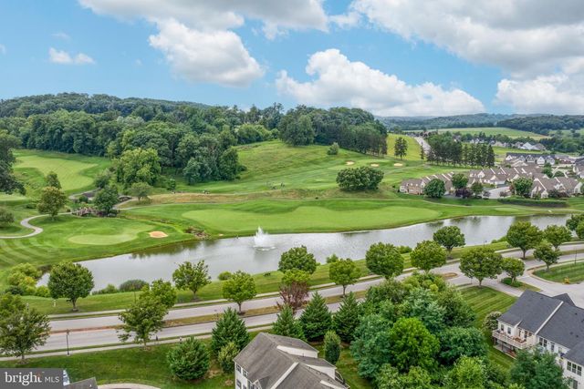 1251 RANNOCH LN #32, York, PA 17403