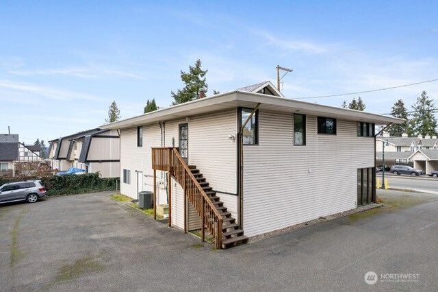 7820 - 7822 27th Street W #A, University Place, WA 98466