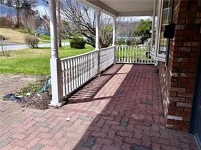 216 Carmella DRIVE, White Oak, PA 15131