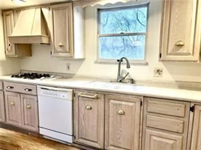 216 Carmella DRIVE, White Oak, PA 15131