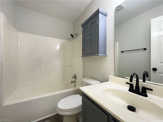 3011 Butterwood Drive, Jamestown, NC 27282