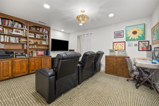 417 Hazelwood Drive W, Fort Worth, TX 76107