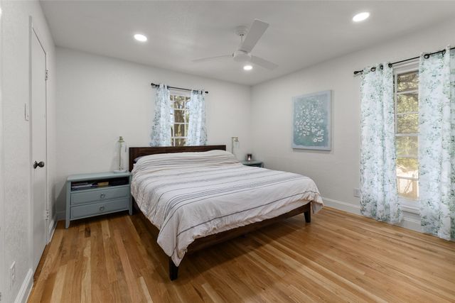417 Hazelwood Drive W, Fort Worth, TX 76107