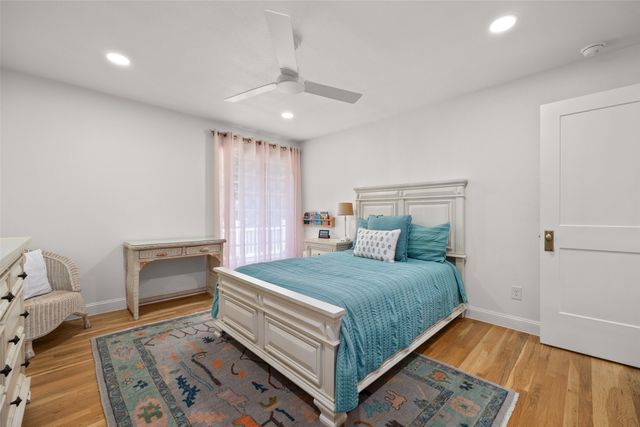 417 Hazelwood Drive W, Fort Worth, TX 76107