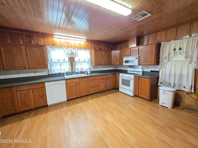 515 N Dupre Street, Ville Platte, LA 70586