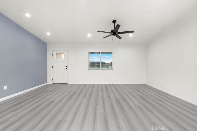 8213 Peach Avenue, California City, CA 93505