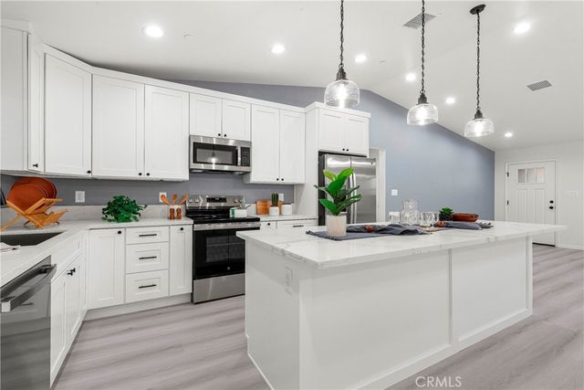 8213 Peach Avenue, California City, CA 93505