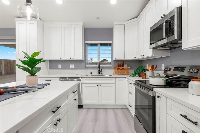 8213 Peach Avenue, California City, CA 93505