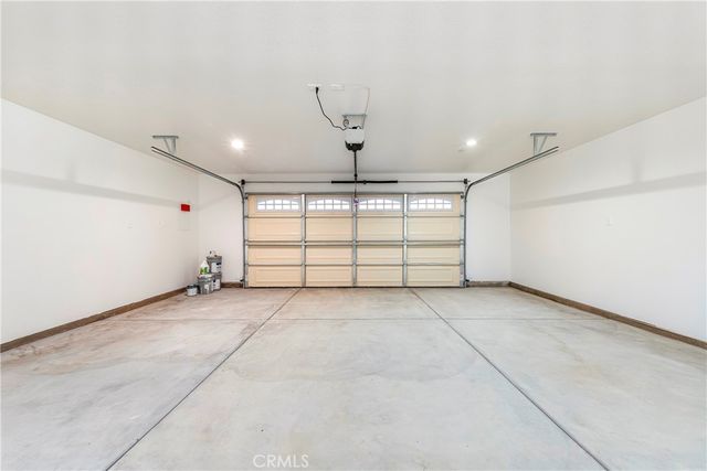 8213 Peach Avenue, California City, CA 93505