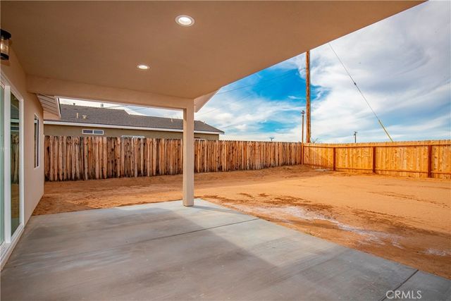 8213 Peach Avenue, California City, CA 93505