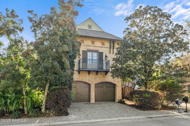 104 Ducharme Court, Lafayette, LA 70503