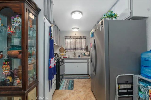 2166 W Alameda, Anaheim, CA 92801