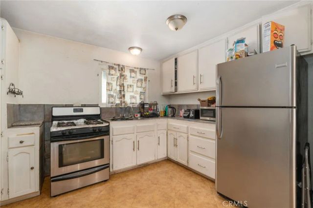 2166 W Alameda, Anaheim, CA 92801