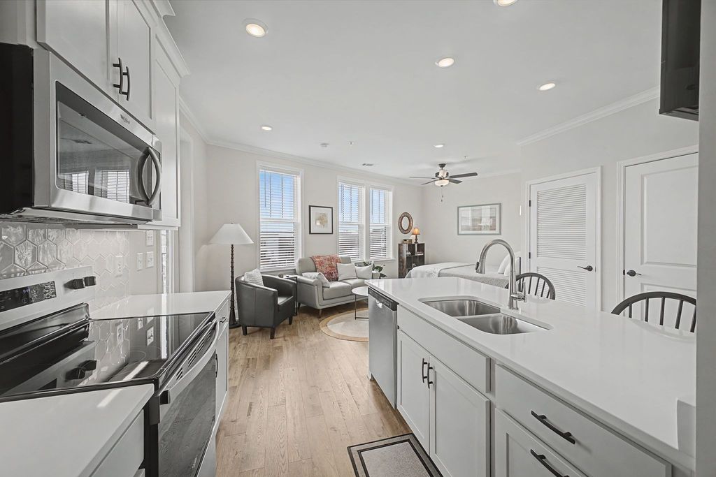 3171 Setting Sun Dr Unit 302, Thompsons Station, TN 37179