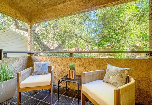 2743 Hermosa B, Montrose, CA 91020