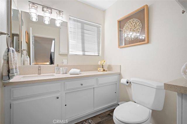 2743 Hermosa B, Montrose, CA 91020