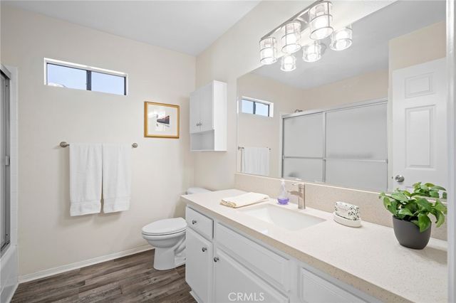 2743 Hermosa B, Montrose, CA 91020