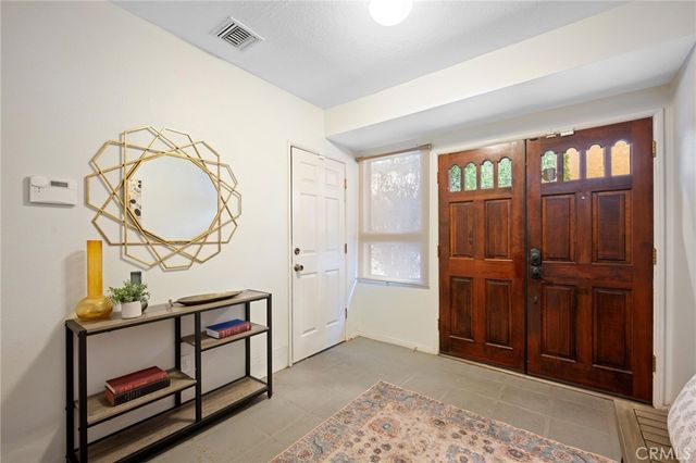 2743 Hermosa B, Montrose, CA 91020