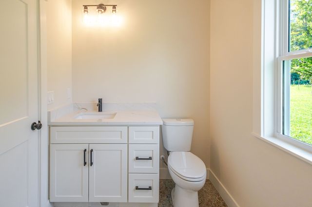 3377 Midland Road, Shelbyville, TN 37160
