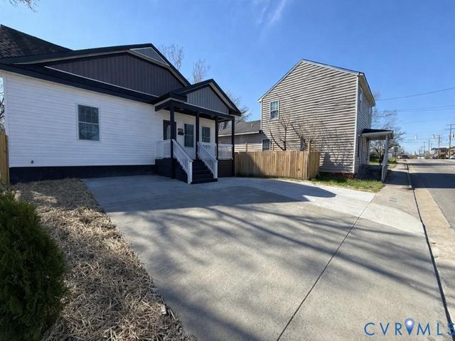 724 E Wythe St, Petersburg, VA 23803