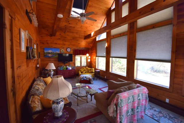 9 Ann Hannagan Lane, Kingston, NH 03848