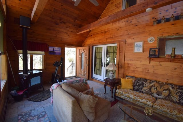 9 Ann Hannagan Lane, Kingston, NH 03848