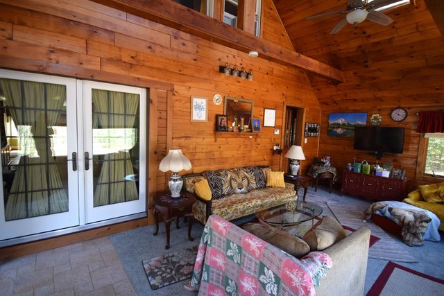 9 Ann Hannagan Lane, Kingston, NH 03848