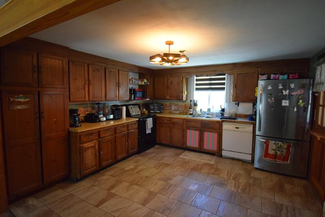 9 Ann Hannagan Lane, Kingston, NH 03848