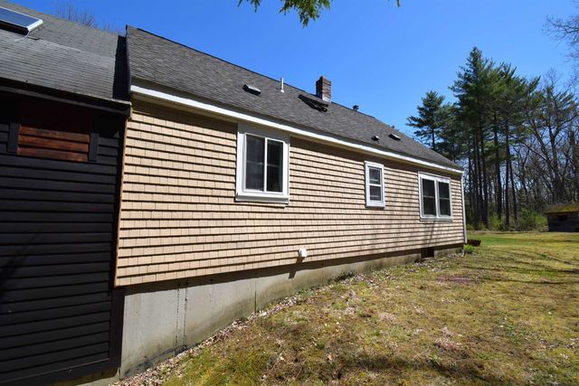 9 Ann Hannagan Lane, Kingston, NH 03848