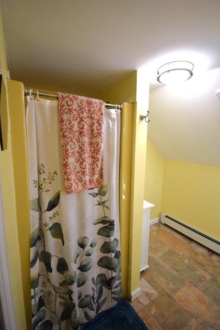 9 Ann Hannagan Lane, Kingston, NH 03848