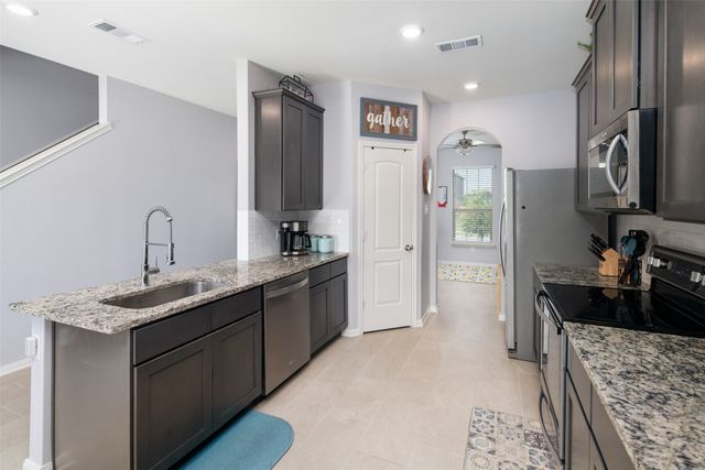 313 Wandering Stream Way, Princeton, TX 75407