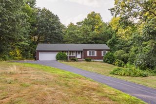 8 Gowing Road, Hudson, NH 03051
