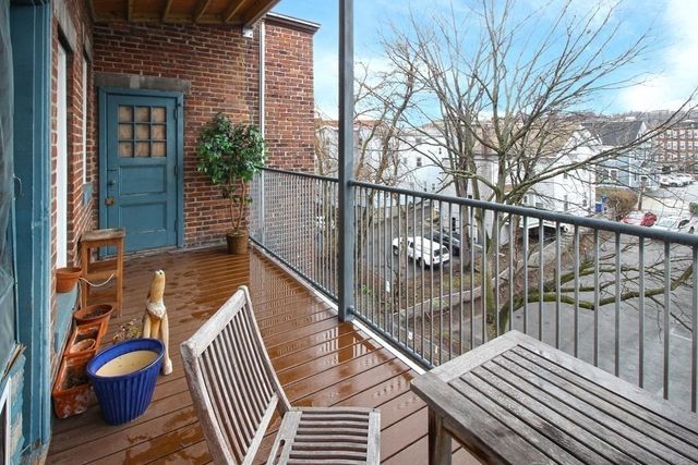 6 Radcliffe Rd. 5, Boston, MA 02134