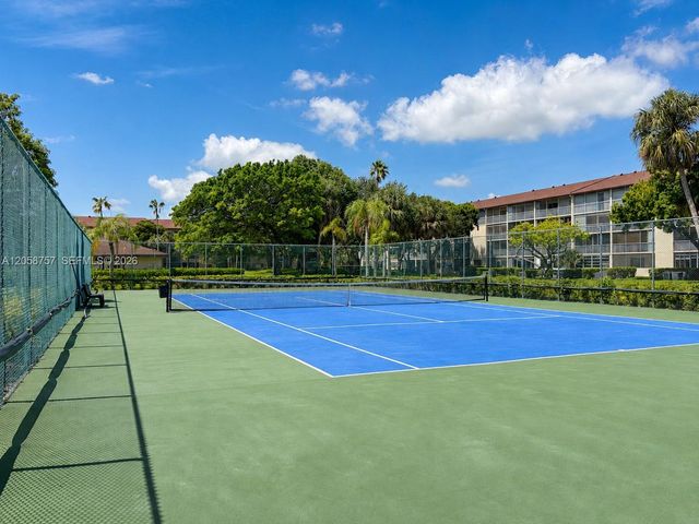 1301 SW 135th Ter 406J, Pembroke Pines, FL 33027