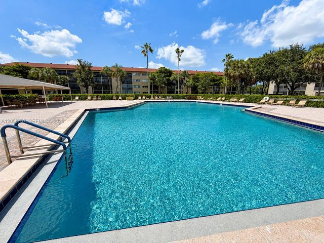 1301 SW 135th Ter 406J, Pembroke Pines, FL 33027
