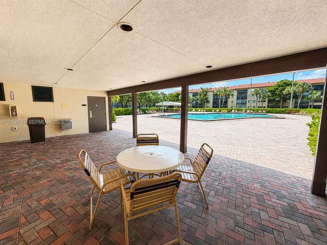 1301 SW 135th Ter 406J, Pembroke Pines, FL 33027