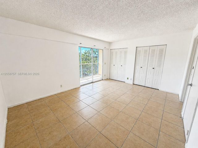 1301 SW 135th Ter 406J, Pembroke Pines, FL 33027