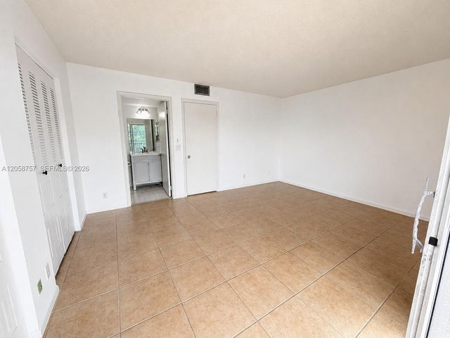 1301 SW 135th Ter 406J, Pembroke Pines, FL 33027